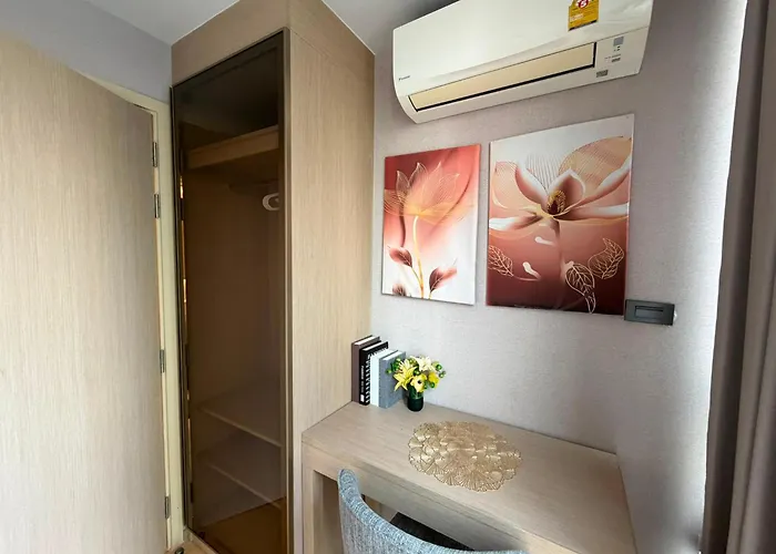Walden Asoke Building Apartment *